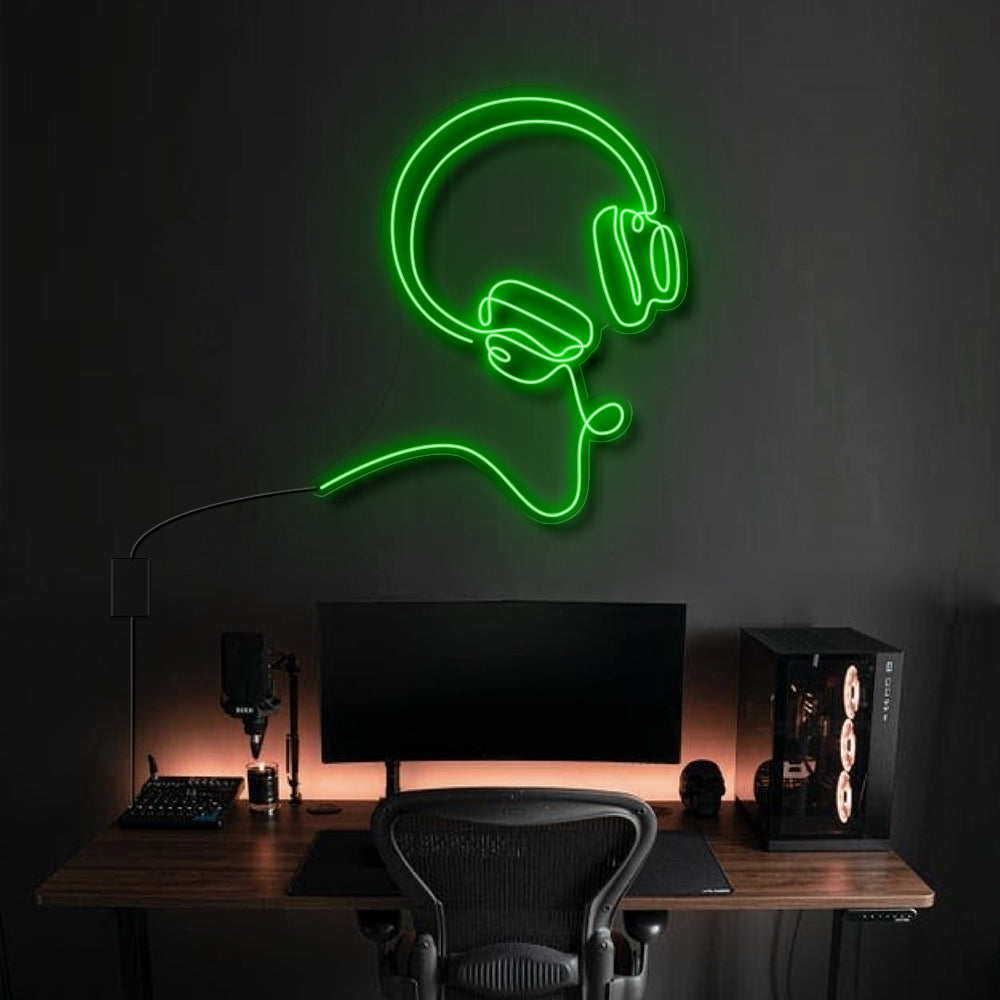 HEADPHONES LINE ART - BOSE STYLE