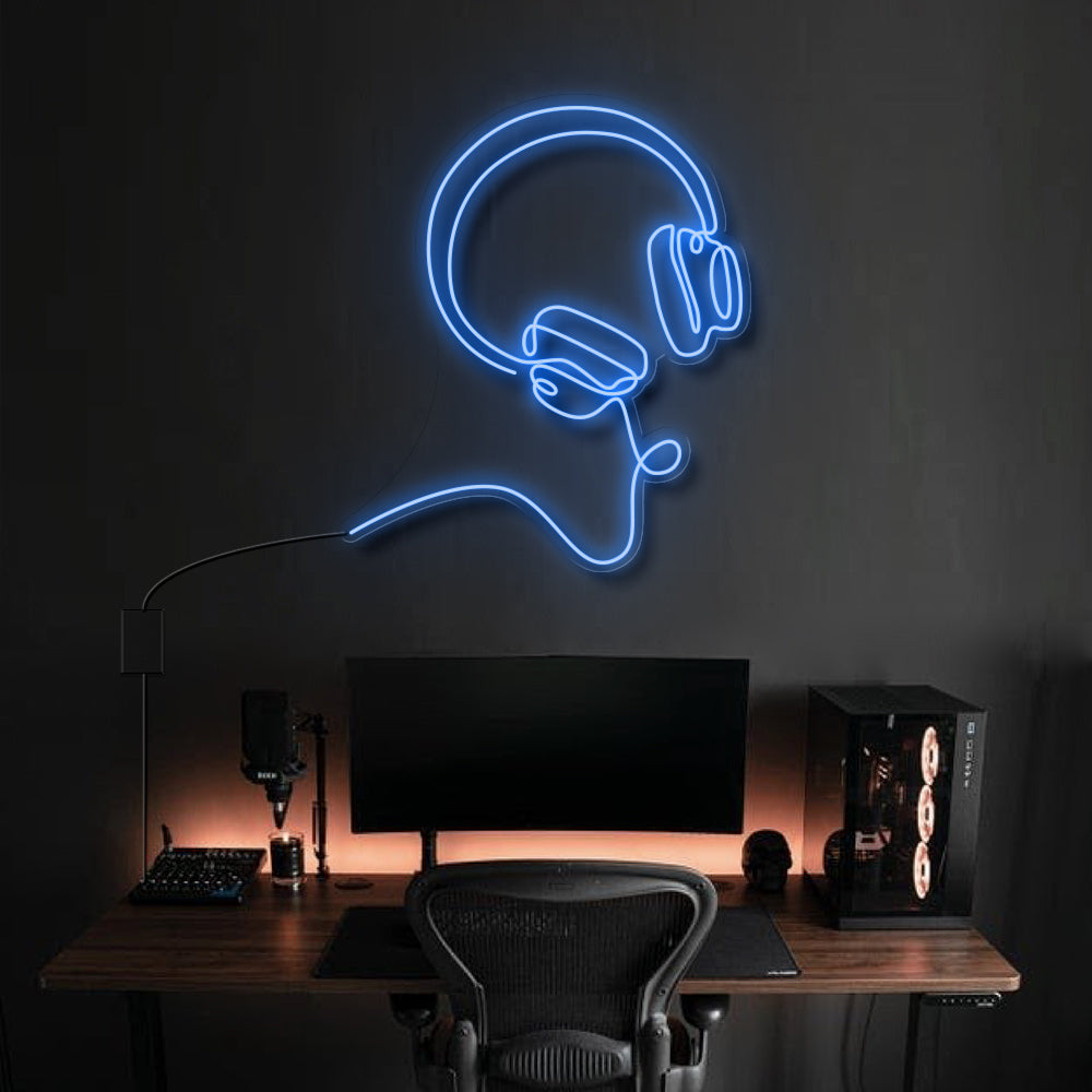 HEADPHONES LINE ART - BOSE STYLE